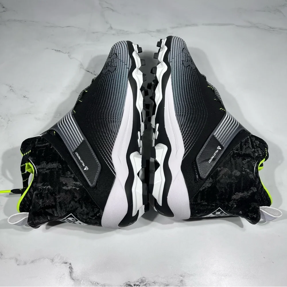 Under Armor UA Highlight Hammer MC Black Football Cleats